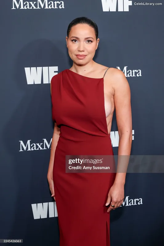 Jurnee Smollett photo 9 of 1220