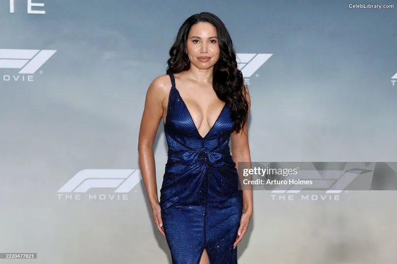 Jurnee Smollett photo 20 of 1220