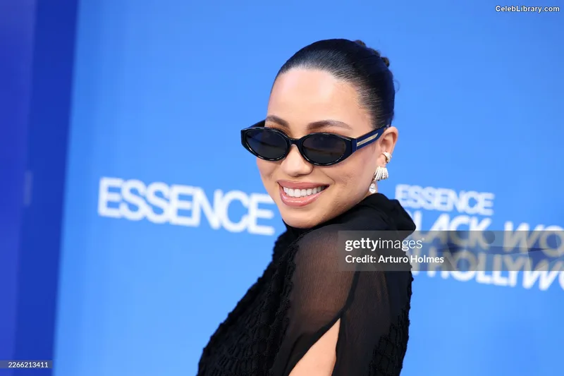 Jurnee Smollett photo 10 of 1220