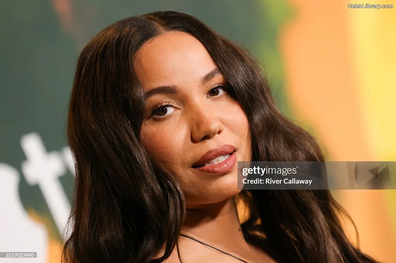 Jurnee Smollett photo 16 of 1220