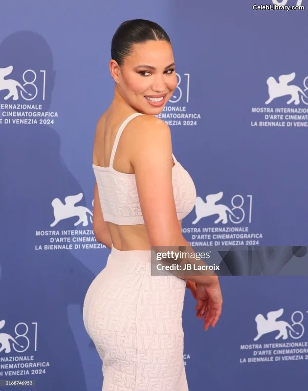 Jurnee Smollett photo 14 of 1220