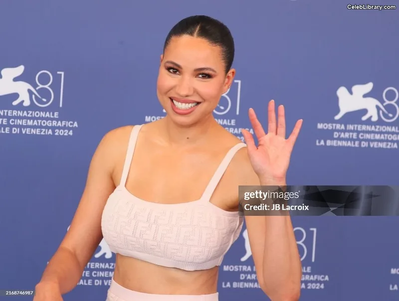 Jurnee Smollett photo 15 of 1220