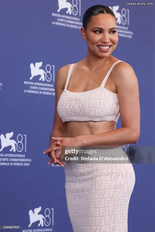Jurnee Smollett photo 10 of 1220