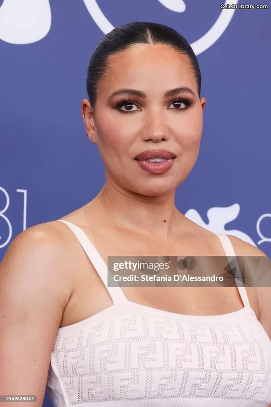 Jurnee Smollett photo 15 of 1220
