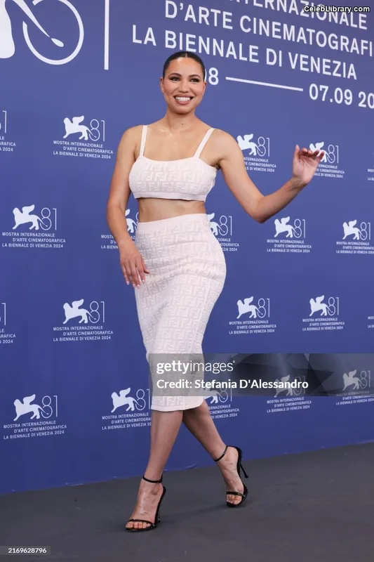 Jurnee Smollett photo 2 of 1220