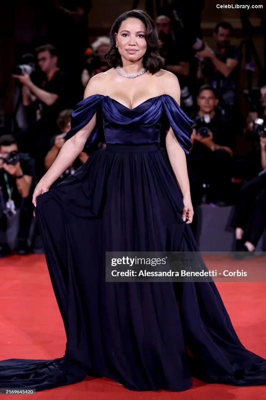 Jurnee Smollett photo 11 of 1220