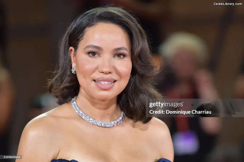 Jurnee Smollett photo 12 of 1220