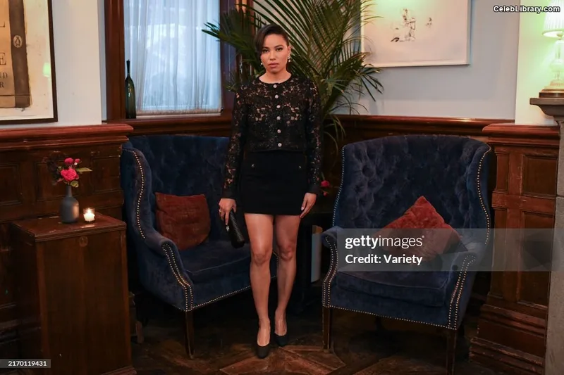 Jurnee Smollett photo 1 of 1220