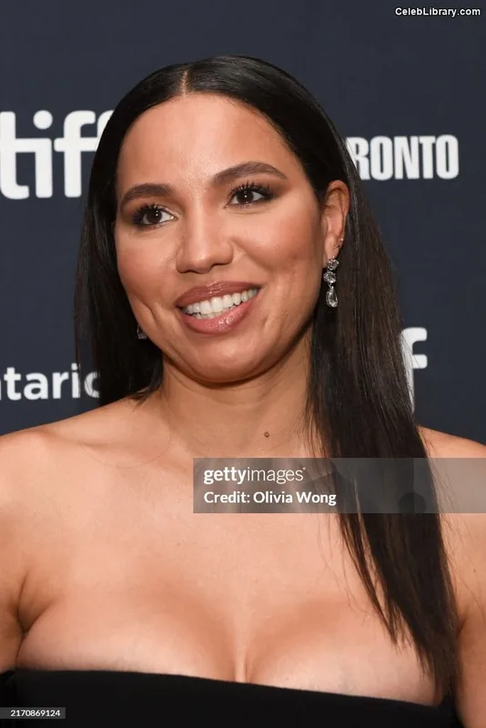 Jurnee Smollett photo 21 of 1220