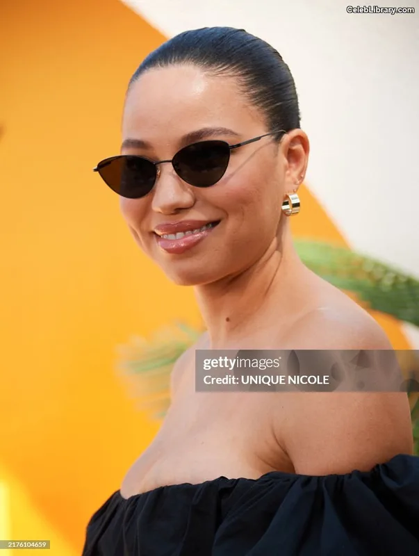 Jurnee Smollett photo 18 of 1220