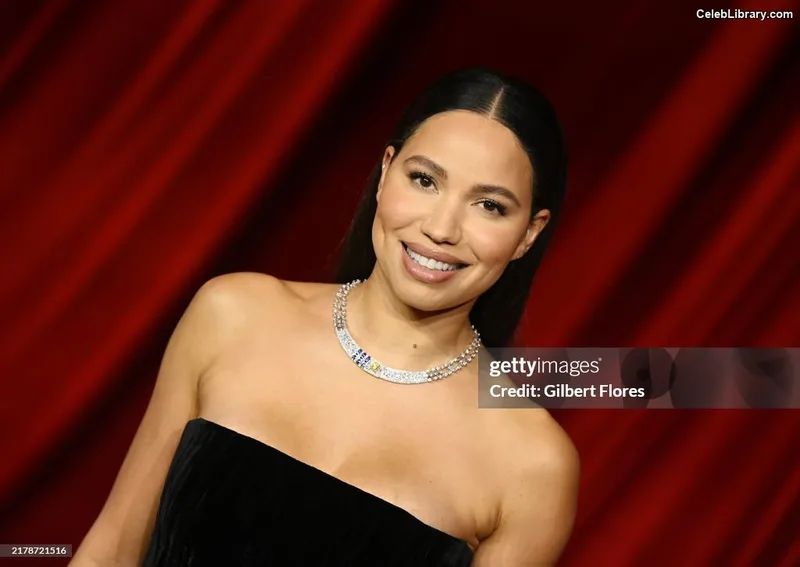 Jurnee Smollett photo 18 of 1220