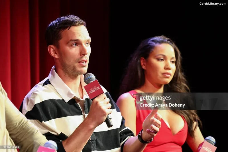 Jurnee Smollett photo 7 of 1220