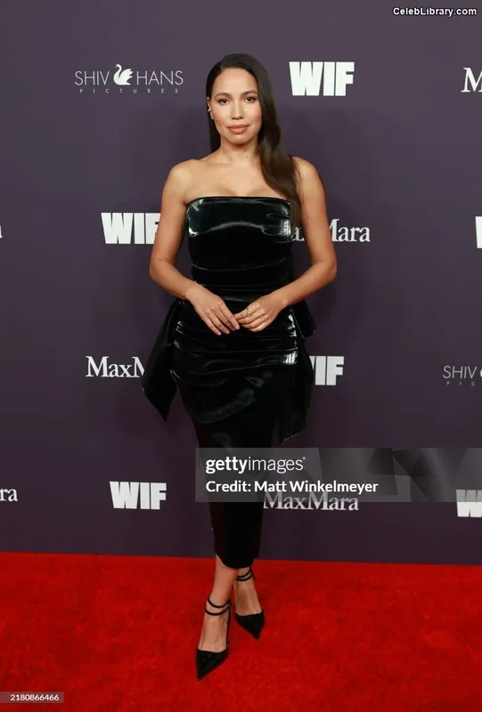 Jurnee Smollett photo 12 of 1220