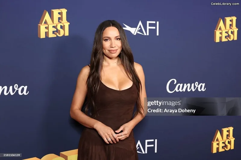 Jurnee Smollett photo 6 of 1220