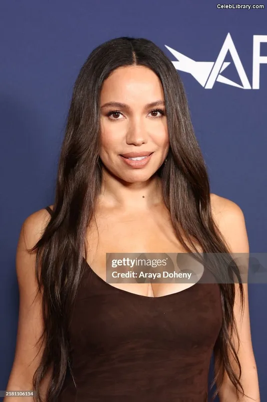 Jurnee Smollett photo 9 of 1220