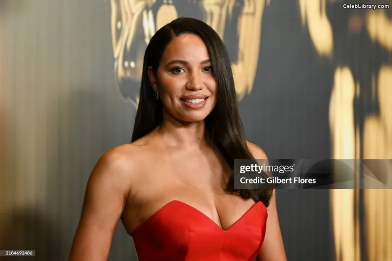 Jurnee Smollett photo 22 of 1220