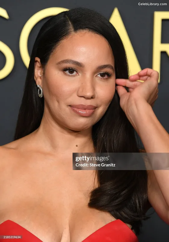 Jurnee Smollett photo 4 of 1220