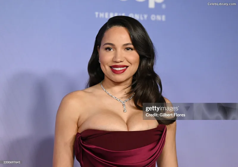Jurnee Smollett photo 9 of 1220