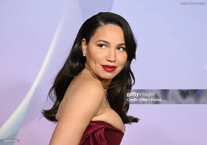 Jurnee Smollett photo 10 of 1220