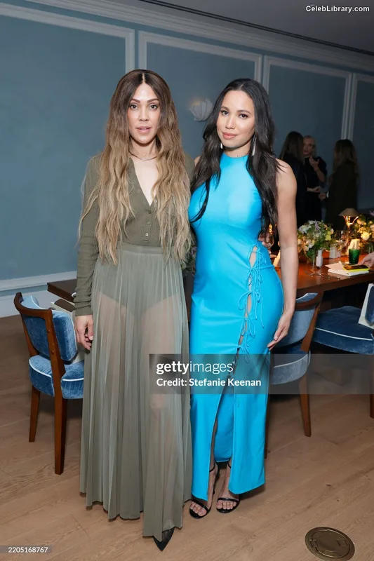 Jurnee Smollett photo 10 of 1220