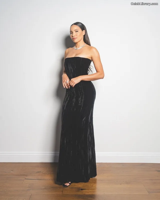 Jurnee Smollett photo 14 of 1220
