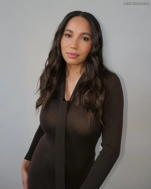 Jurnee Smollett photo 7 of 1220