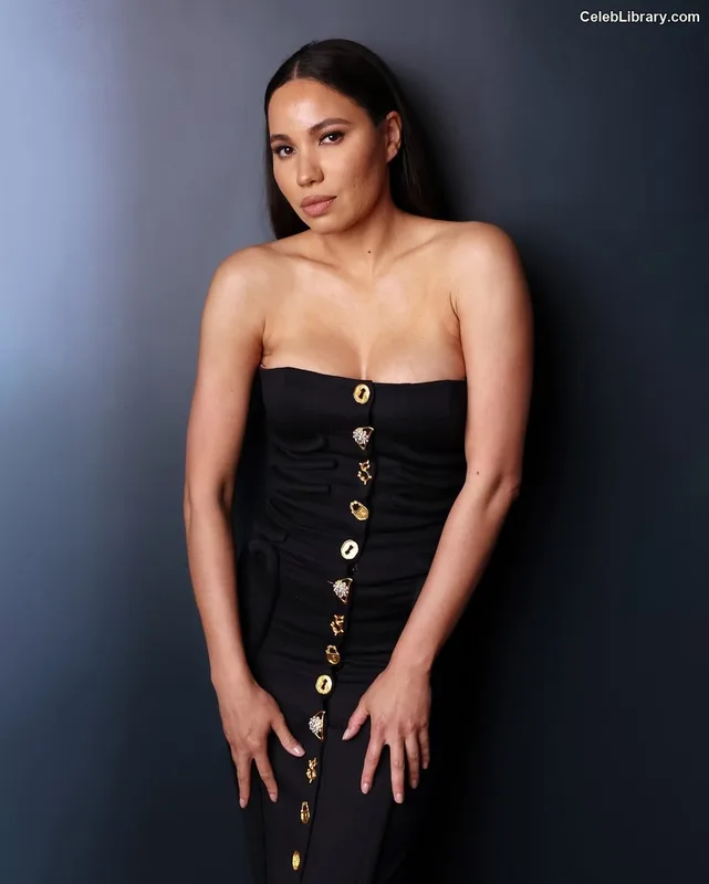 Jurnee Smollett photo 12 of 1220