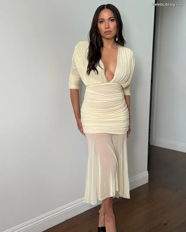 Jurnee Smollett photo 24 of 1220