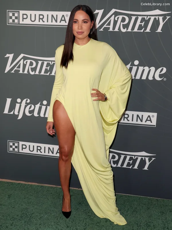 Jurnee Smollett photo 8 of 1220