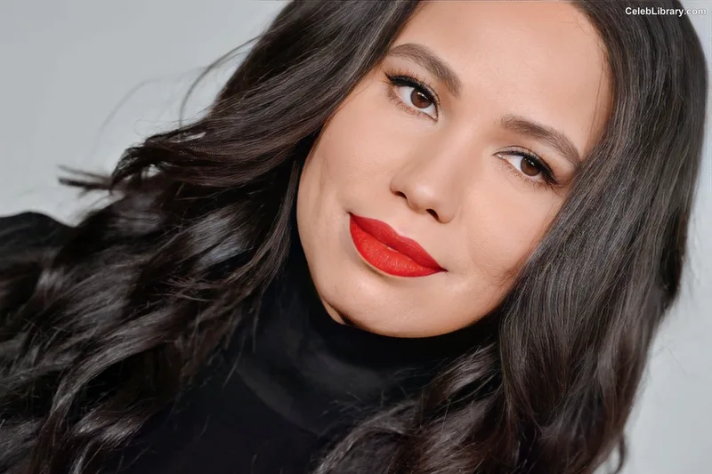 Jurnee Smollett photo 3 of 1220