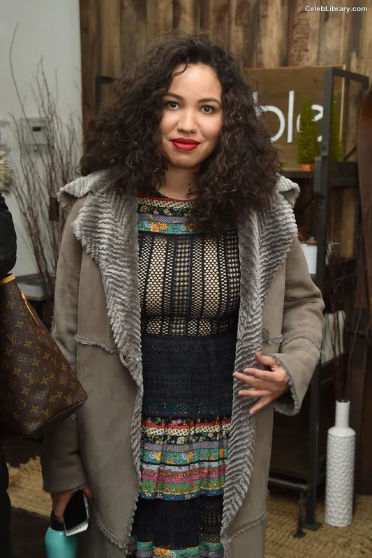 Jurnee Smollett photo 20 of 1220