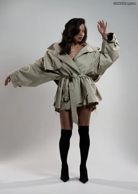 Jurnee Smollett photo 23 of 1220