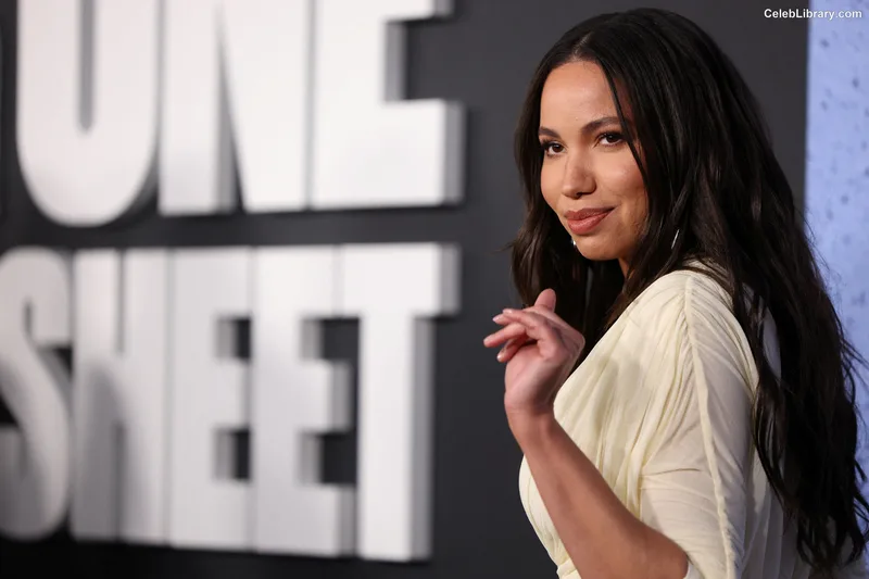 Jurnee Smollett photo 4 of 1220