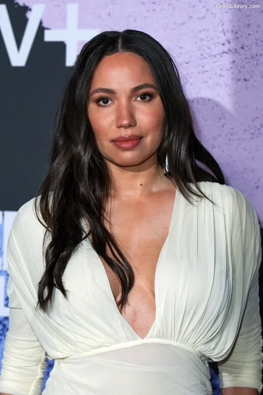 Jurnee Smollett photo 7 of 1220