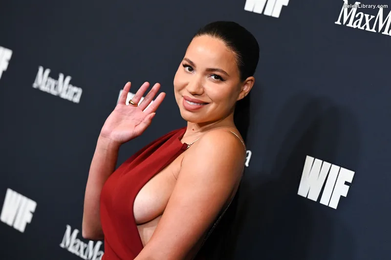 Jurnee Smollett photo 13 of 1220