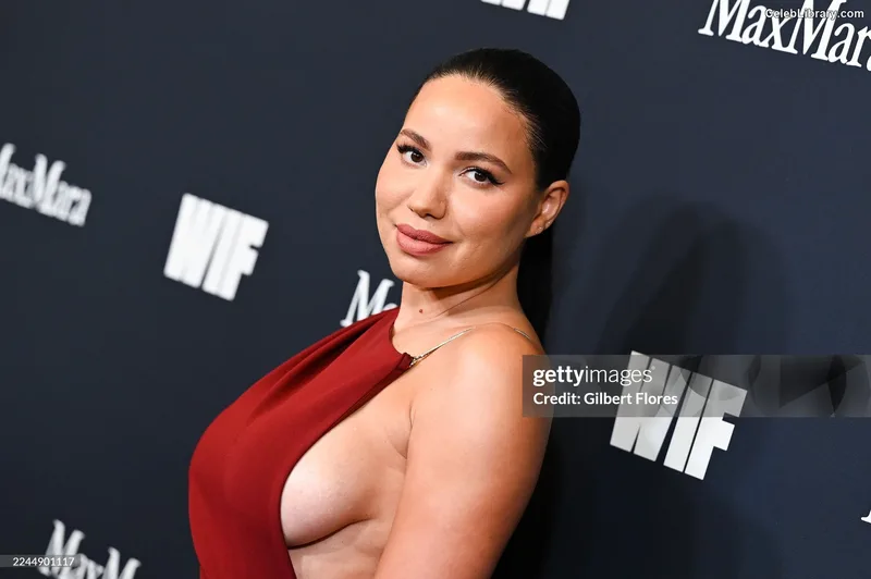 Jurnee Smollett photo 24 of 1220
