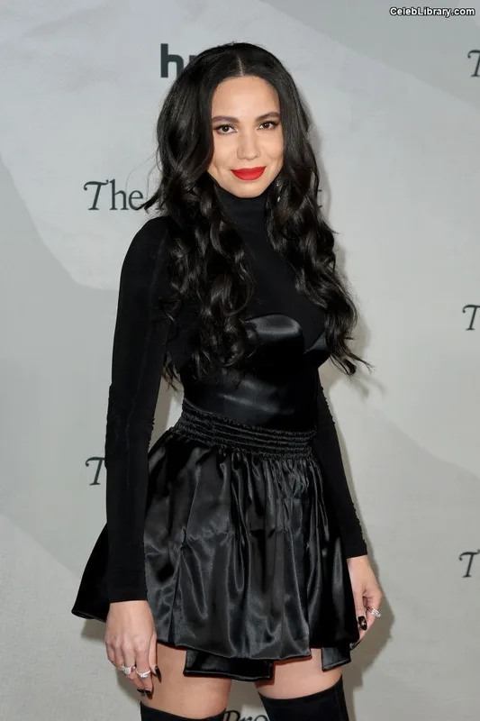 Jurnee Smollett photo 4 of 1220