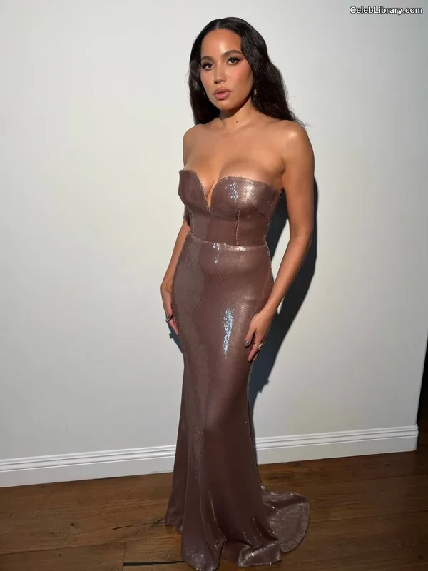 Jurnee Smollett photo 16 of 1220