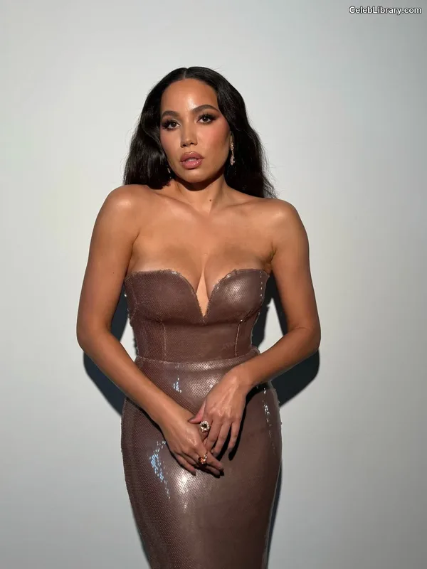Jurnee Smollett photo 20 of 1220
