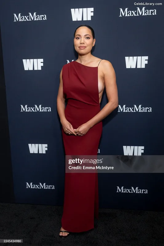 Jurnee Smollett photo 3 of 1220