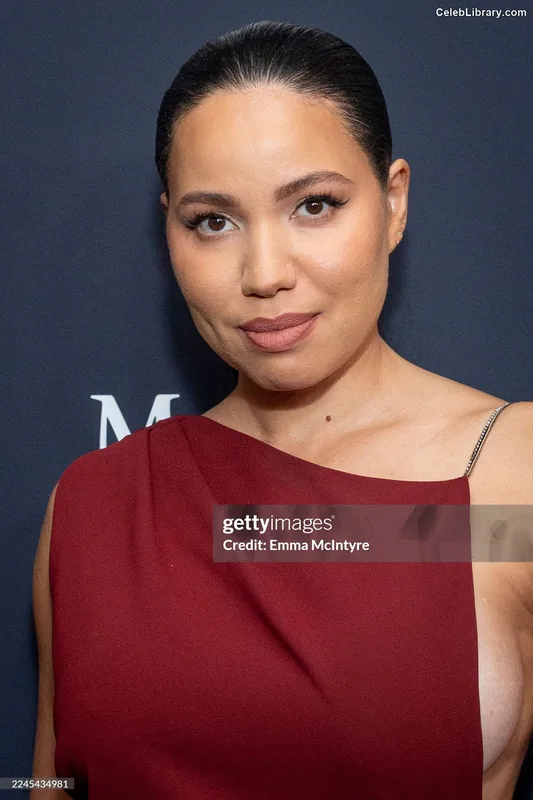 Jurnee Smollett photo 5 of 1220