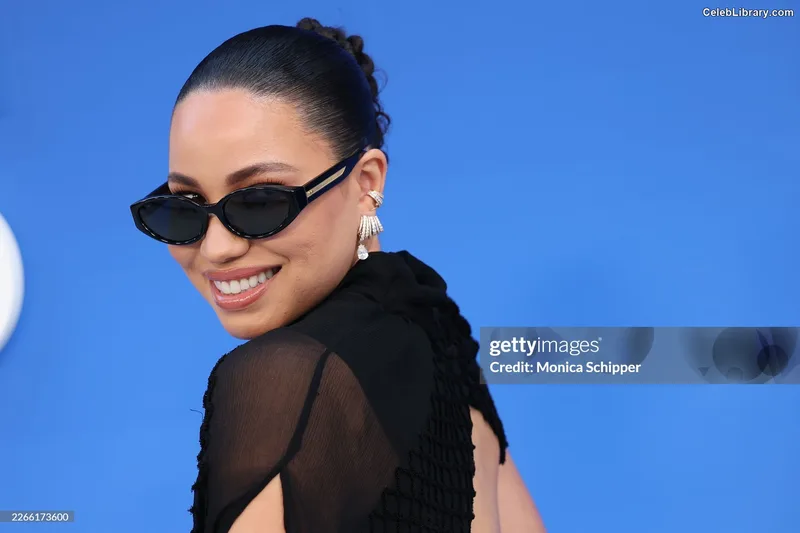 Jurnee Smollett photo 14 of 1220