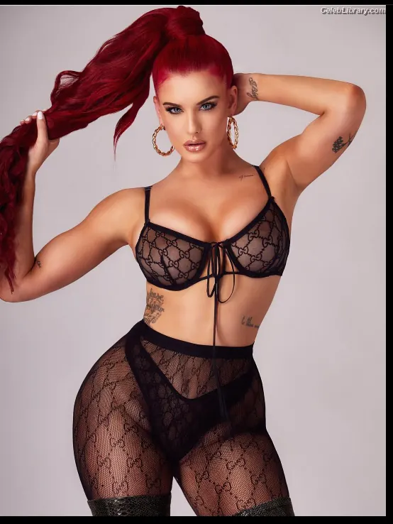 Justina Valentine photo 5 of 170