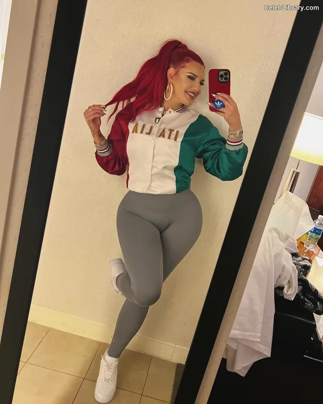Justina Valentine photo 7 of 169