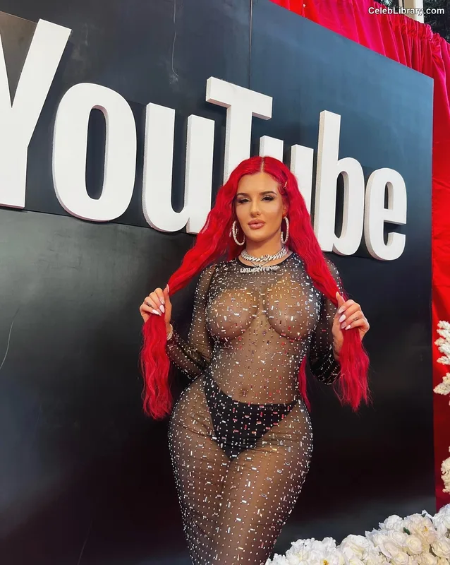 Justina Valentine photo 2 of 169
