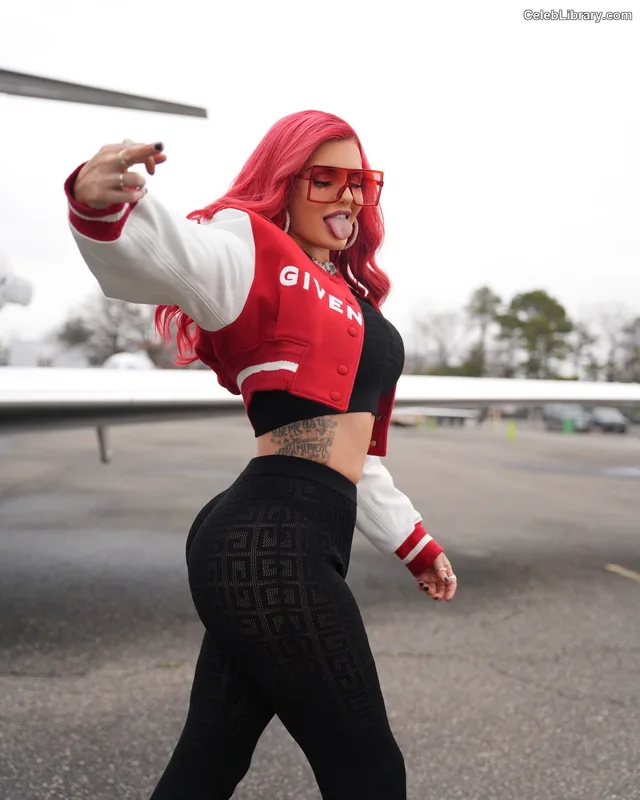 Justina Valentine photo 9 of 169