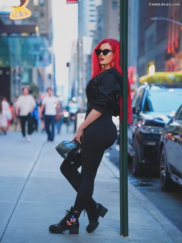 Justina Valentine photo 6 of 169