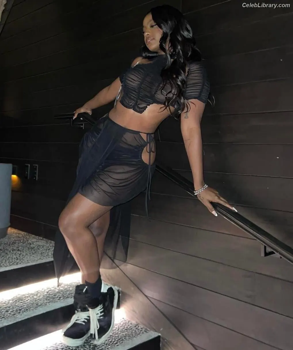 Justine Skye photo 16 of 61