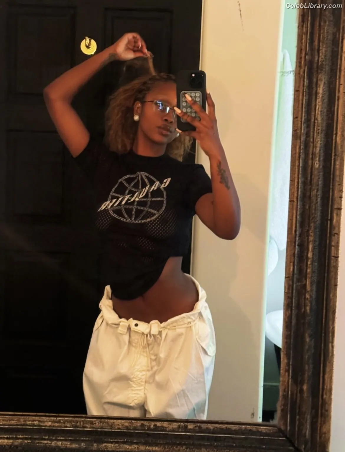 Justine Skye photo 18 of 61