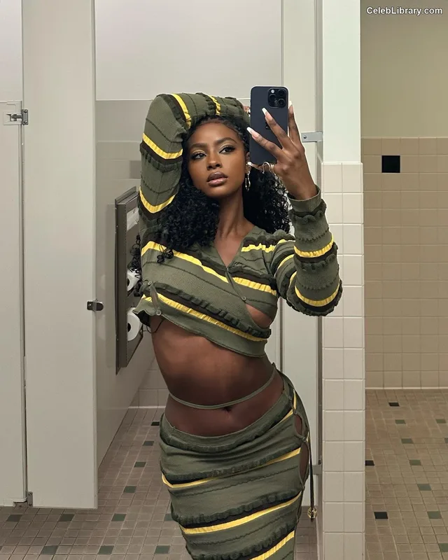 Justine Skye photo 18 of 62
